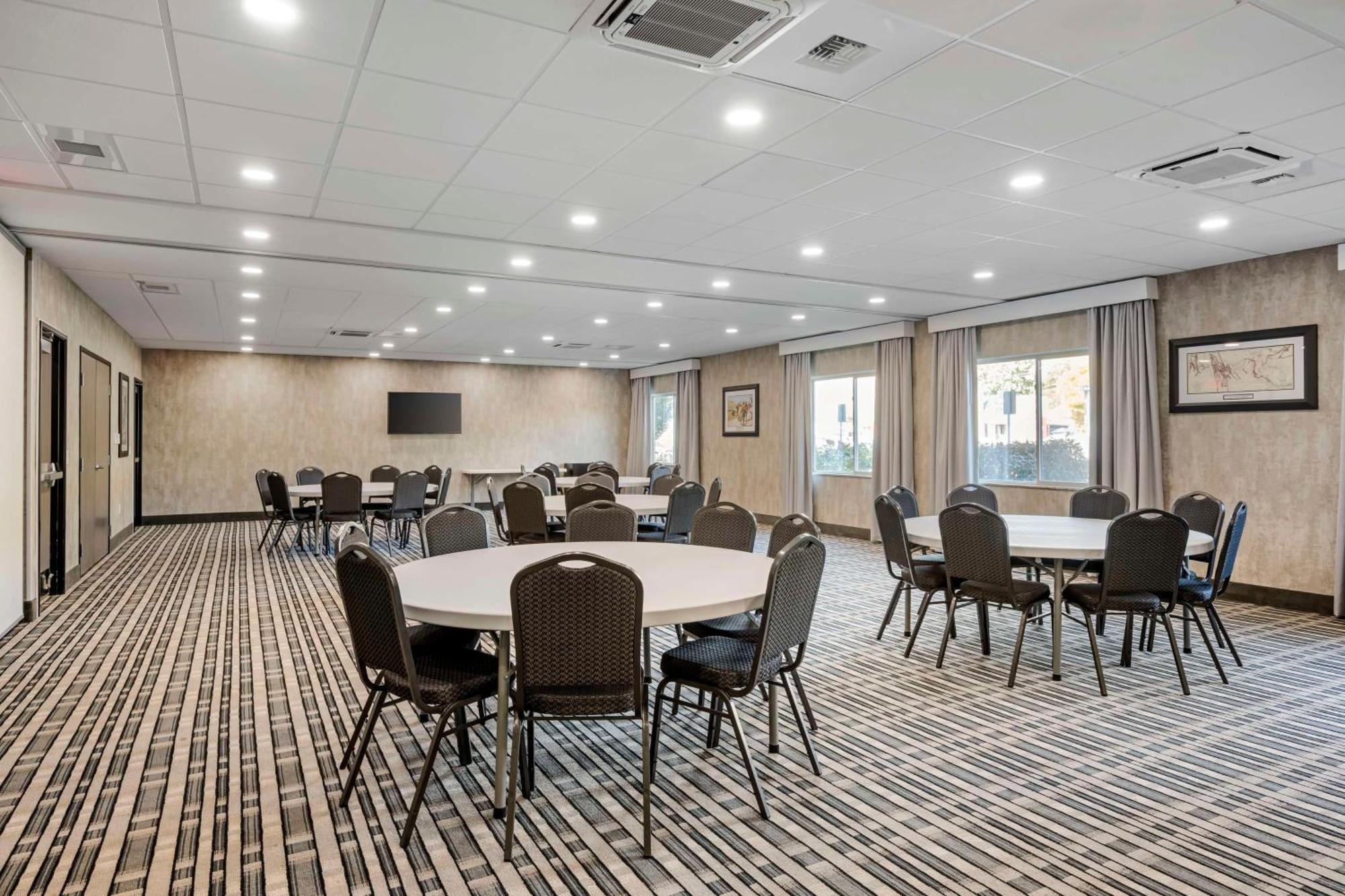 Best Western Plus The Inn At Hells Canyon Clarkston Экстерьер фото