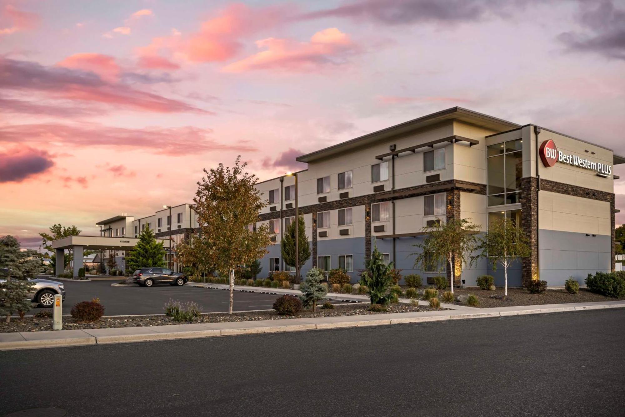 Best Western Plus The Inn At Hells Canyon Clarkston Экстерьер фото